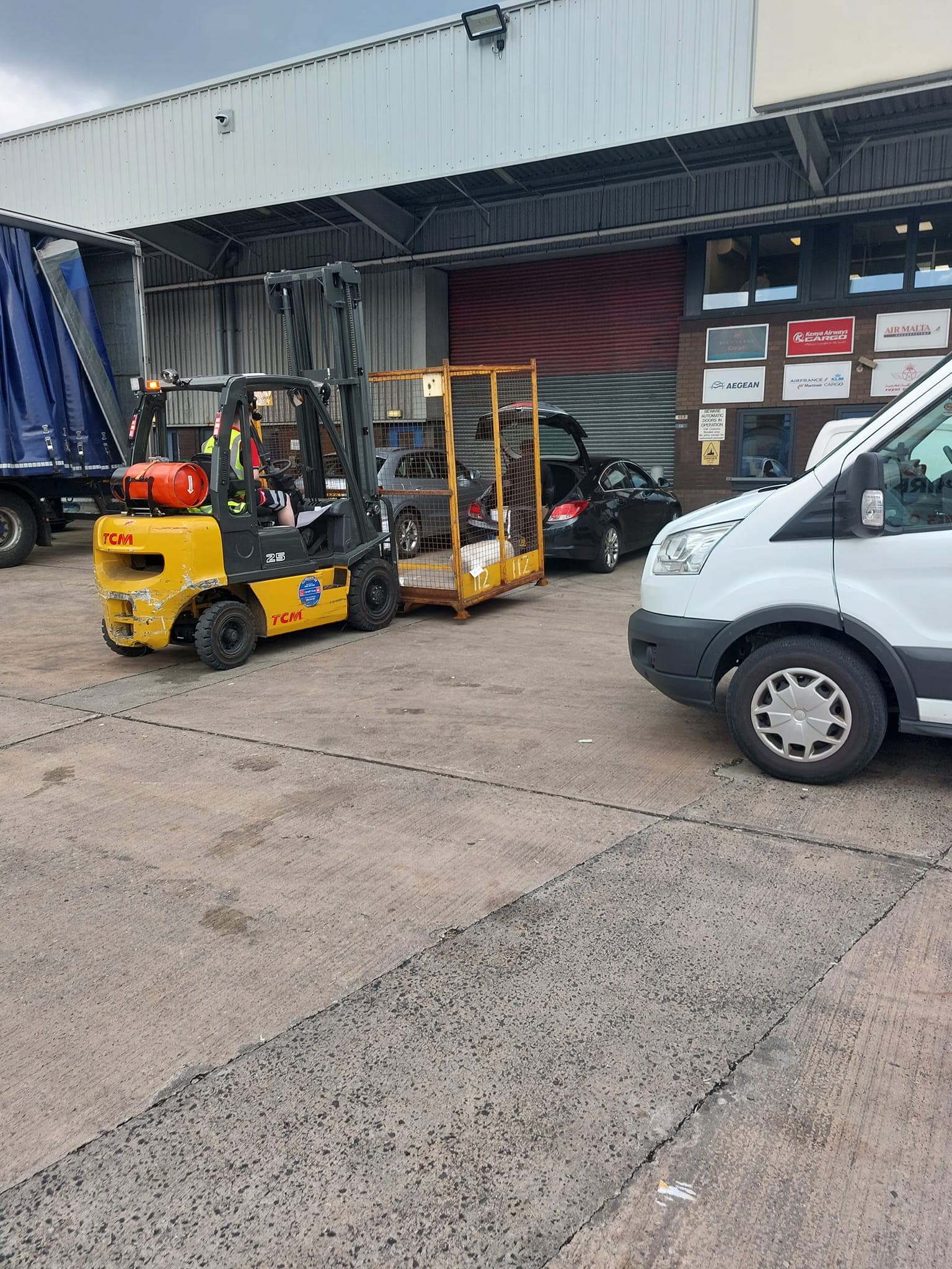 Professional shipping and logistics